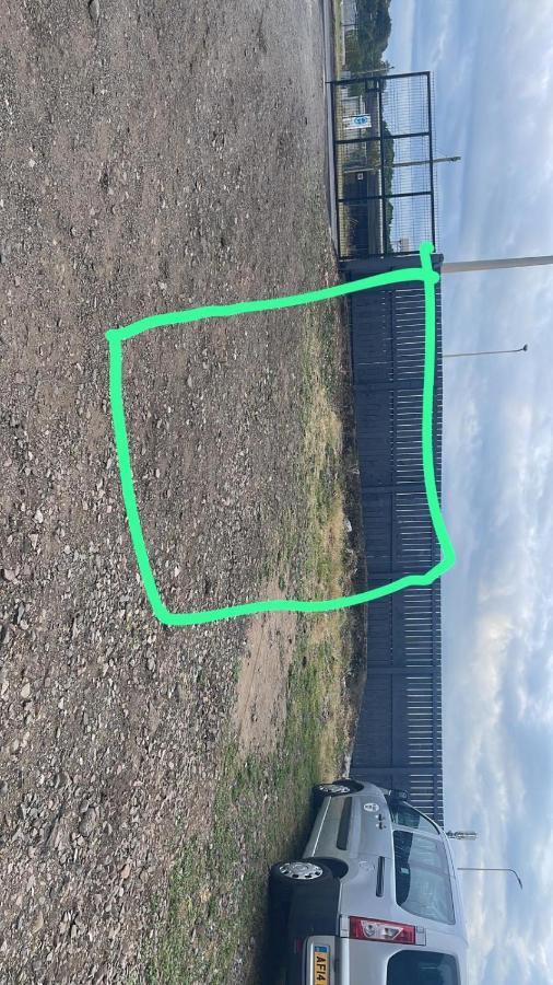 4 Bed Bungalow Near Airport エディンバラ エクステリア 写真
